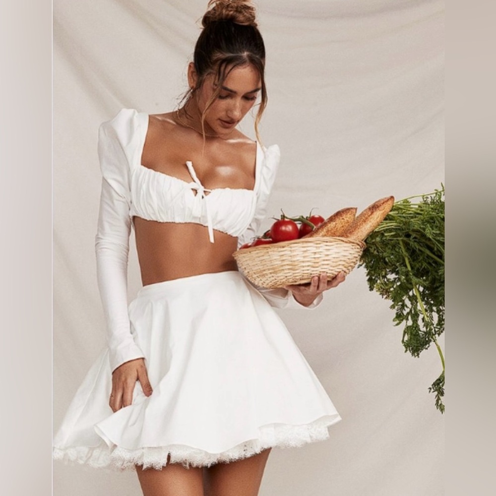 HOUSE OF CB Nahla White Bow Mini Skirt